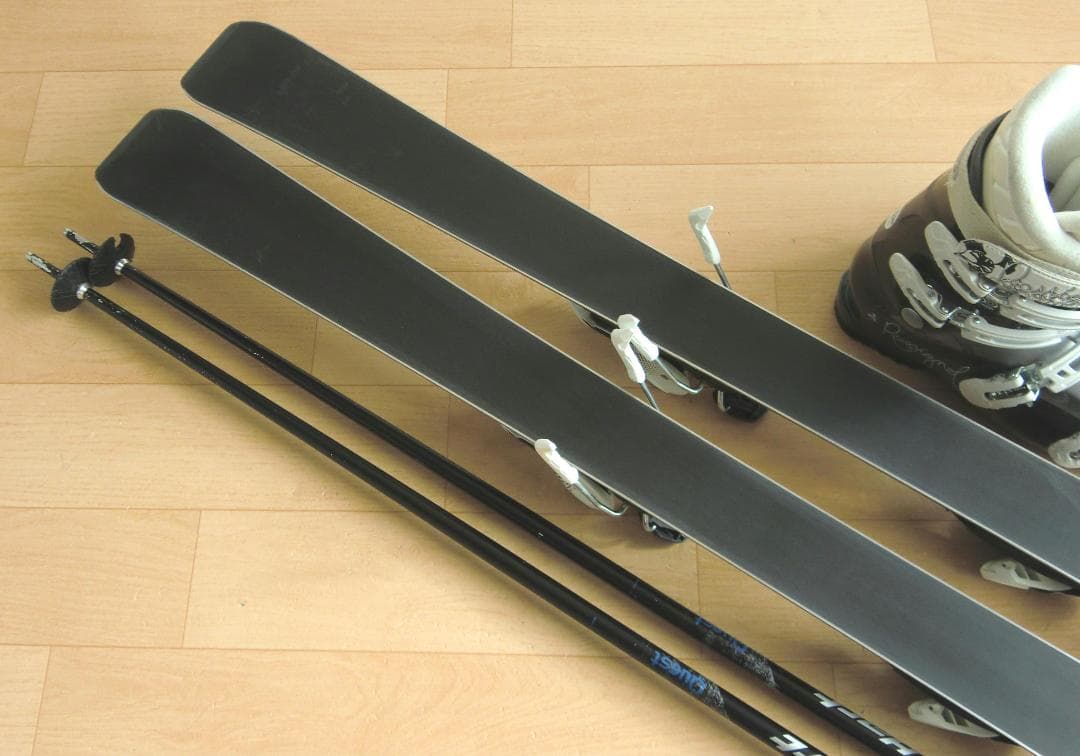 ■■送料無料■ATOMIC■女性用スキーセット■板155靴25.5■メンテ付■■