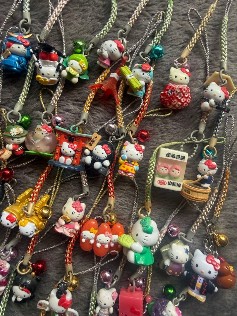 ご当地キティ　ハローキティ セット 50個