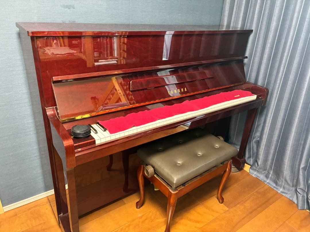 【希少・美品】YAMAHA W116BT アップライトピアノ 赤 バーチ艶出し