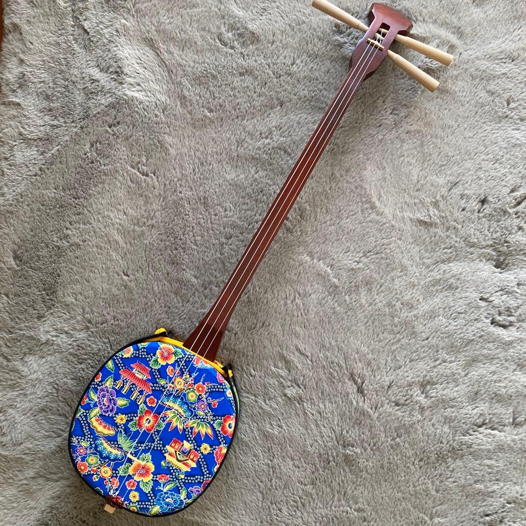 ウッド三線　ほぼ新品　美品　木製