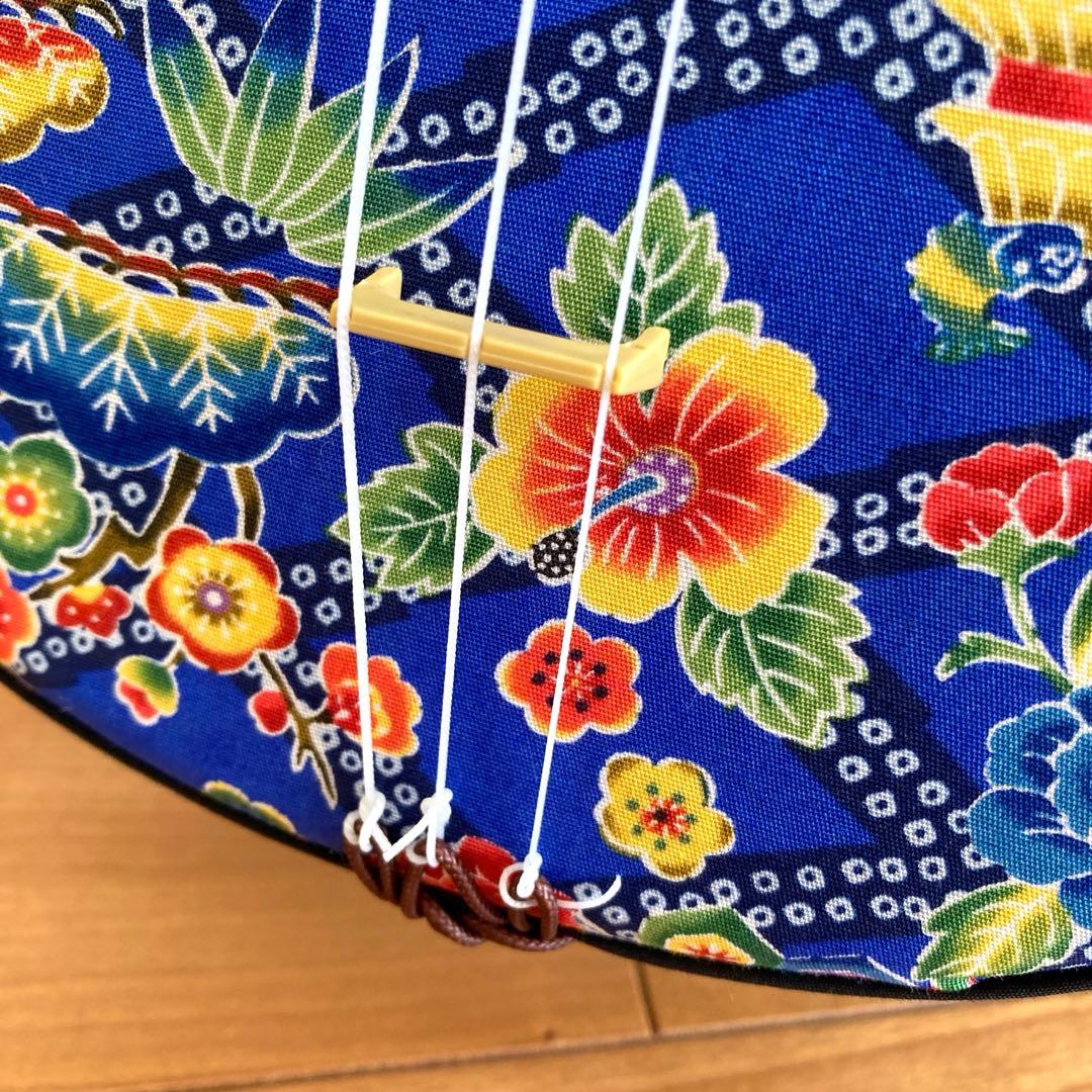 ウッド三線　ほぼ新品　美品　木製
