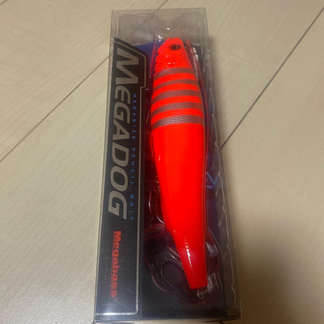 メガバス　メガドッグ 220 レッドシルバーストライプ