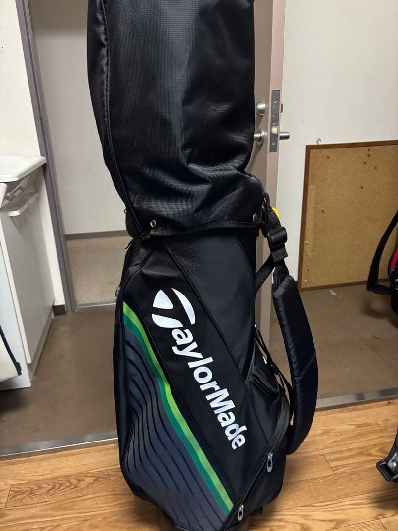 テーラーメイド キャディバッグ 8.5型