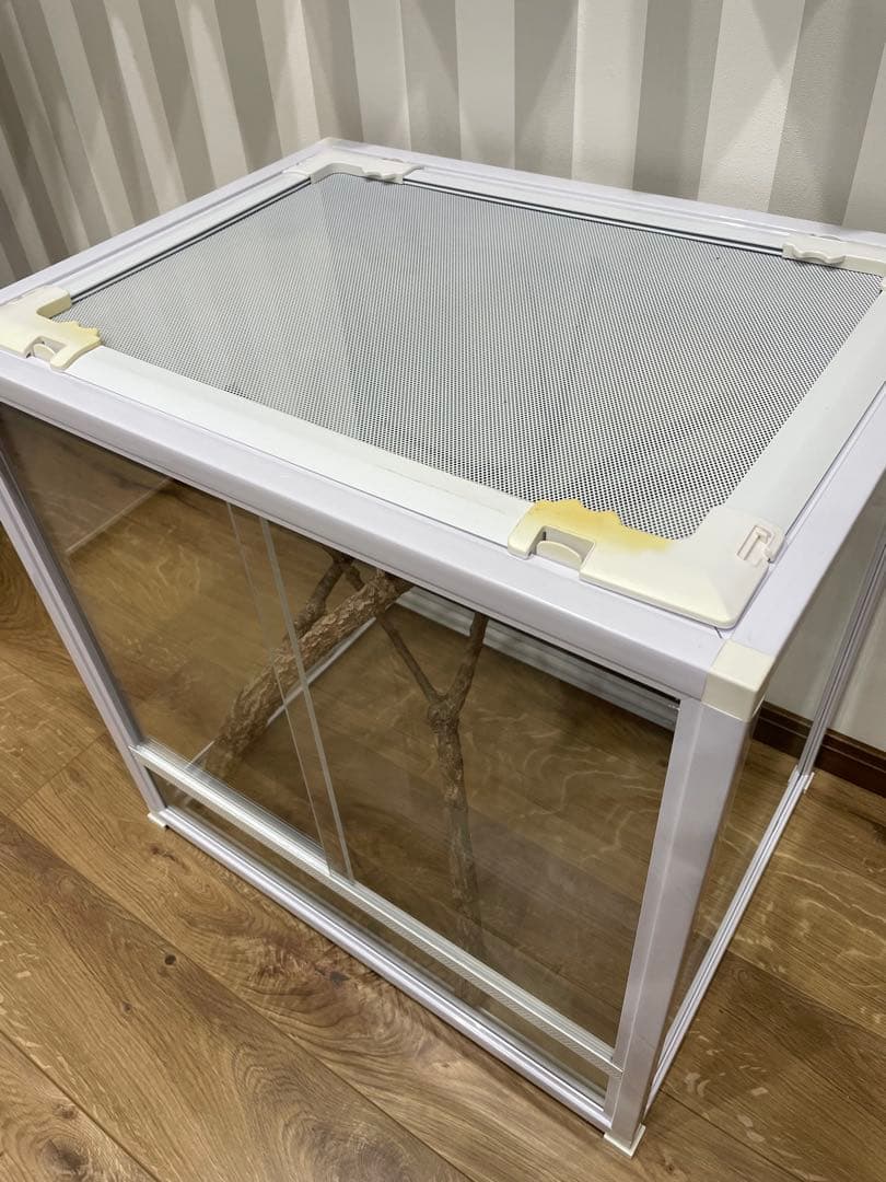 ガラス飼育ケージ　爬虫類　カメレオン　通気性メッシュ蓋付き