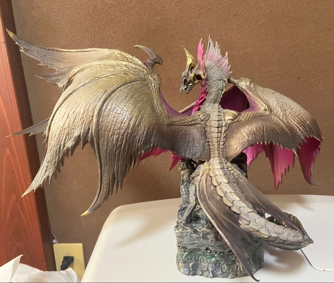 メルゼナ　カプコン　クリエイターズモデル