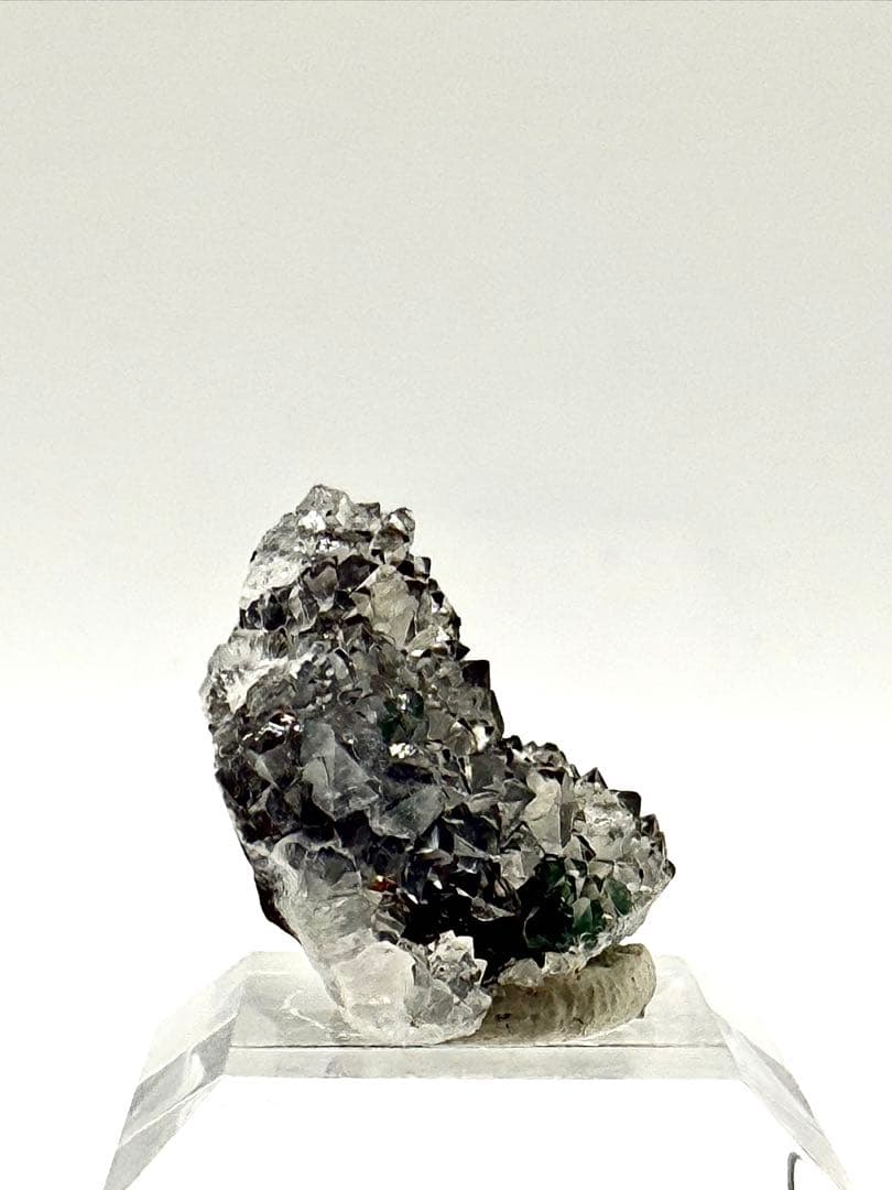 マラカイト　イン　クォーツ　原石　鉱物　標本　天然石　石