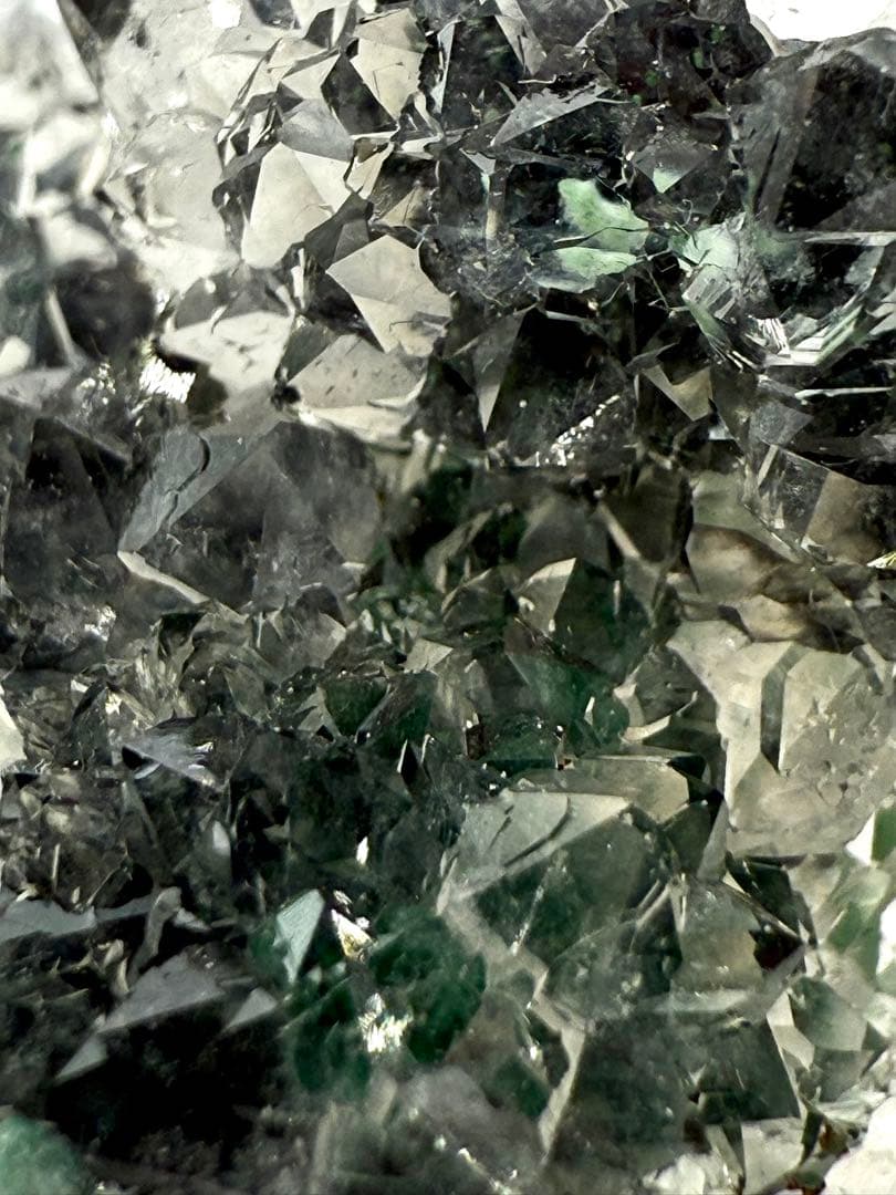 マラカイト　イン　クォーツ　原石　鉱物　標本　天然石　石