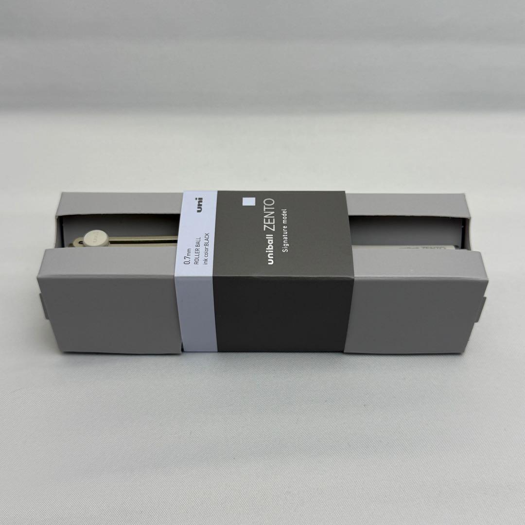 【入手困難】ユニボールゼント シグ二チャーモデル　シルバー　シャンパンゴールド