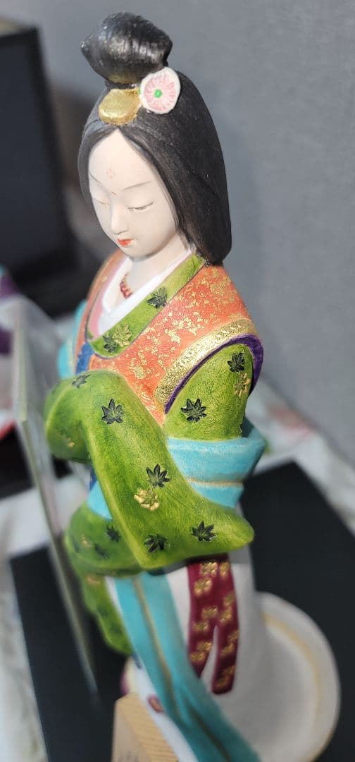 川崎幸子作 博多人形「 誰そ彼と」