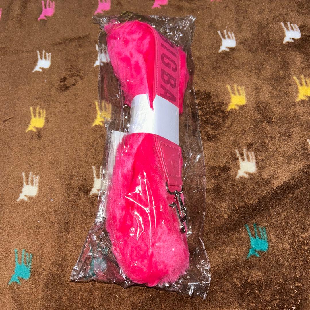 BIGBANG ショルダーストラップ ファーチャーム ジヨン