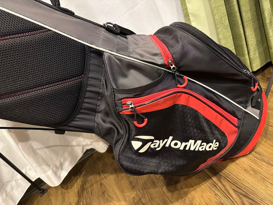 テーラーメイド軽量スタンド式キャディーバッグ