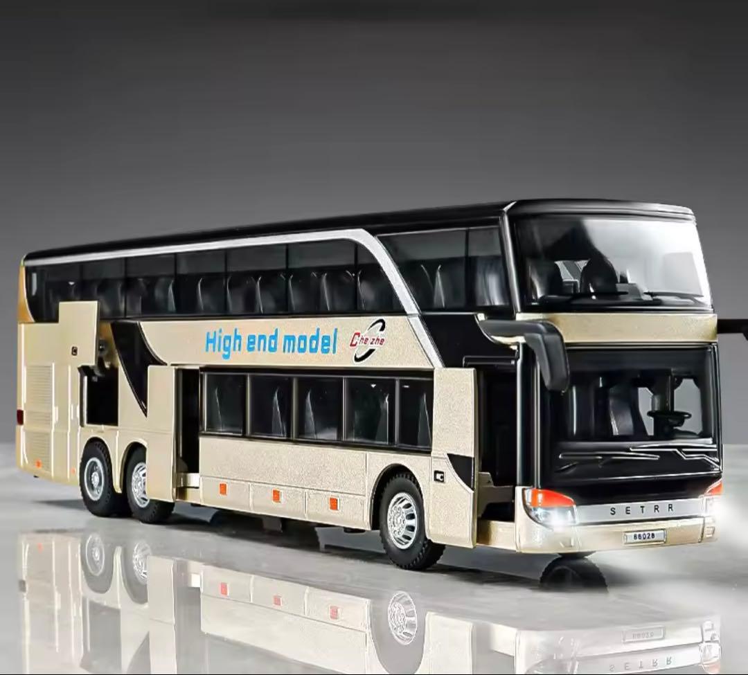 1/30スケールセトラ ダブルデッカーバス 高級モデル