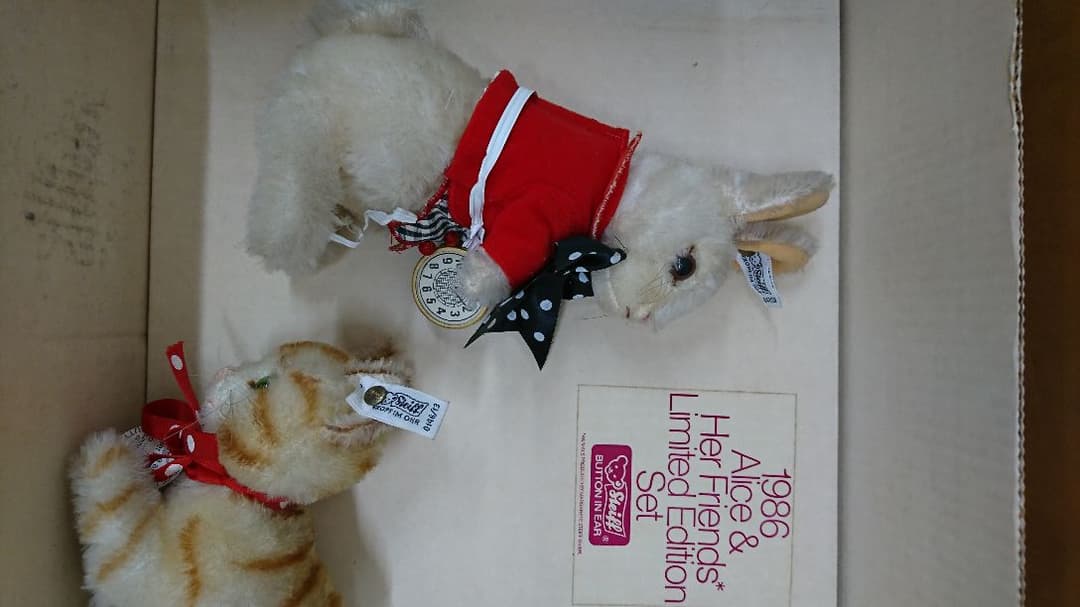 シュタイフ   1986 Alice & HerFriends