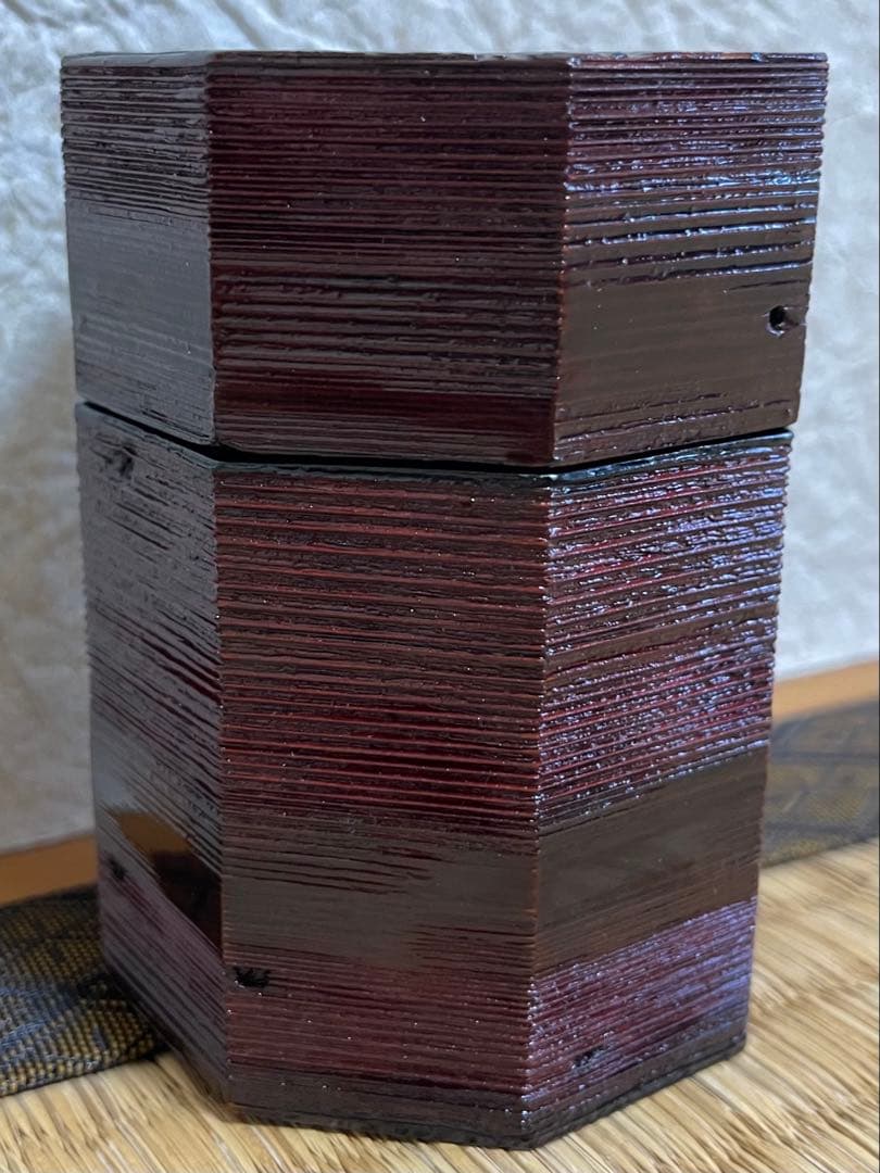 ホットスルー　茶道具 棗　国宝・待庵古材 溜塗八角茶器