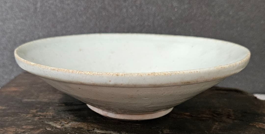 李氏朝鮮時代　半島古陶磁器　半島古美術 李朝白磁　平茶碗　夏茶碗　約16.1cm