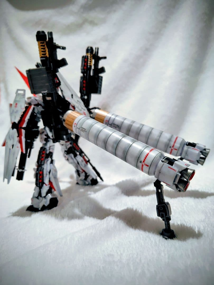 塗装済み完成品RGフルアーマーユニコーンガンダム