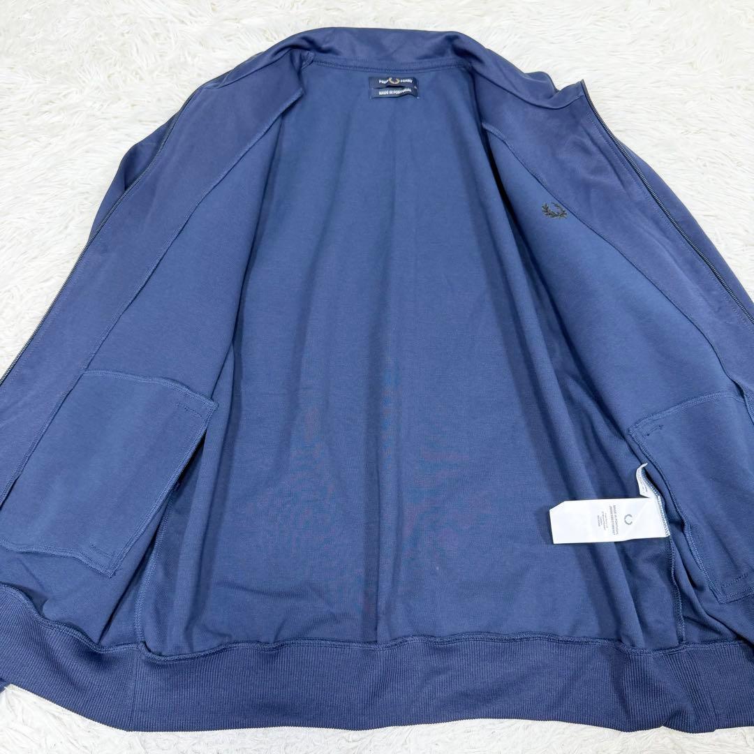 【美品】FREDPERRY フレッドペリー　トランクジャケット ストレッチ　刺繍