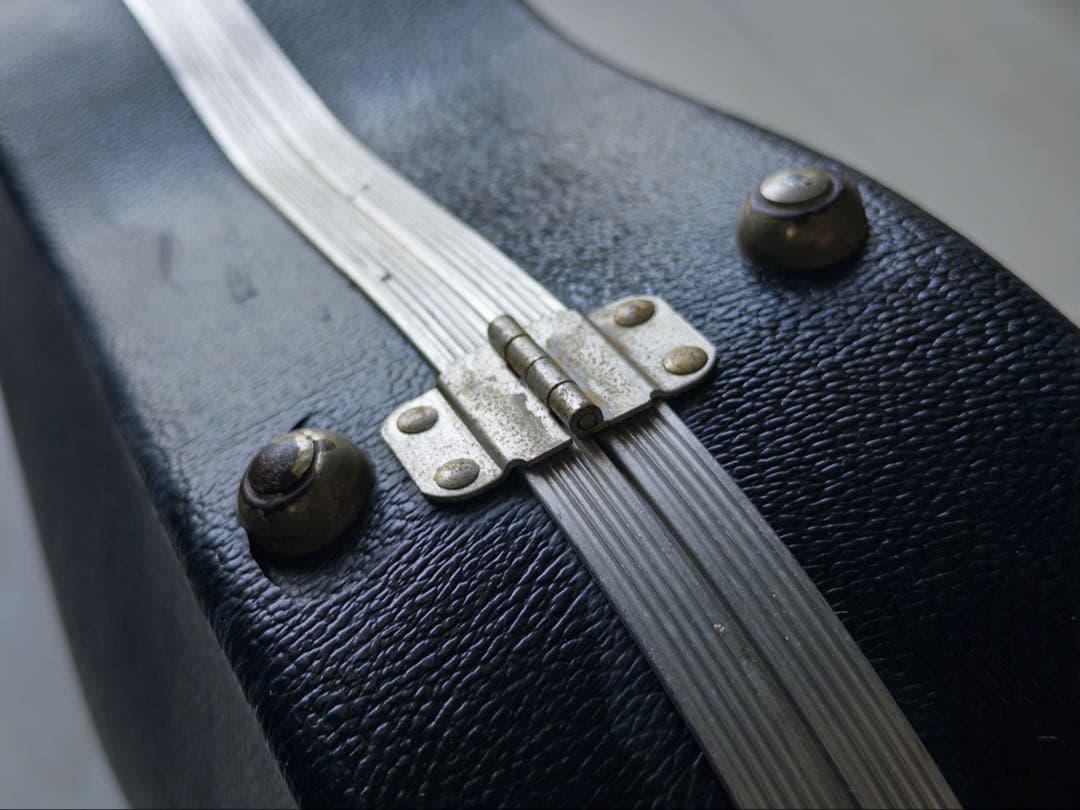 バイオリン用ビンテージ・ハードケース