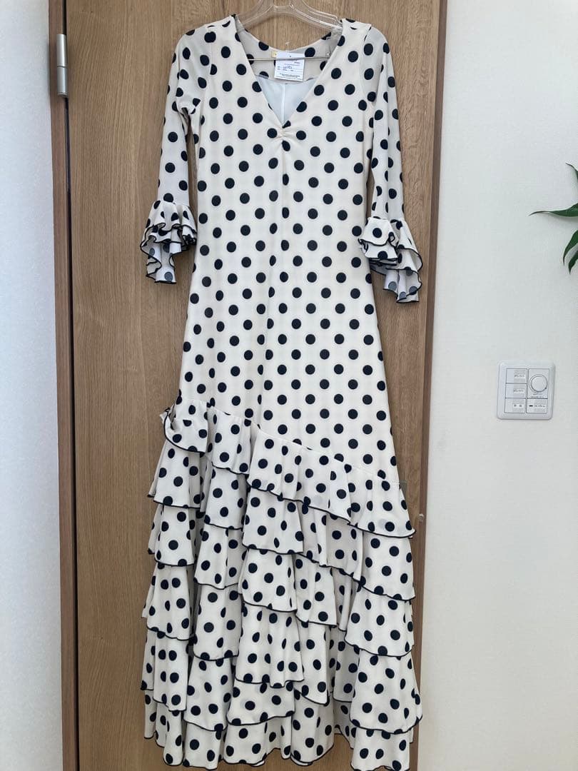【新品未使用】ルナレスフラメンコ　水玉アイボリーワンピース
