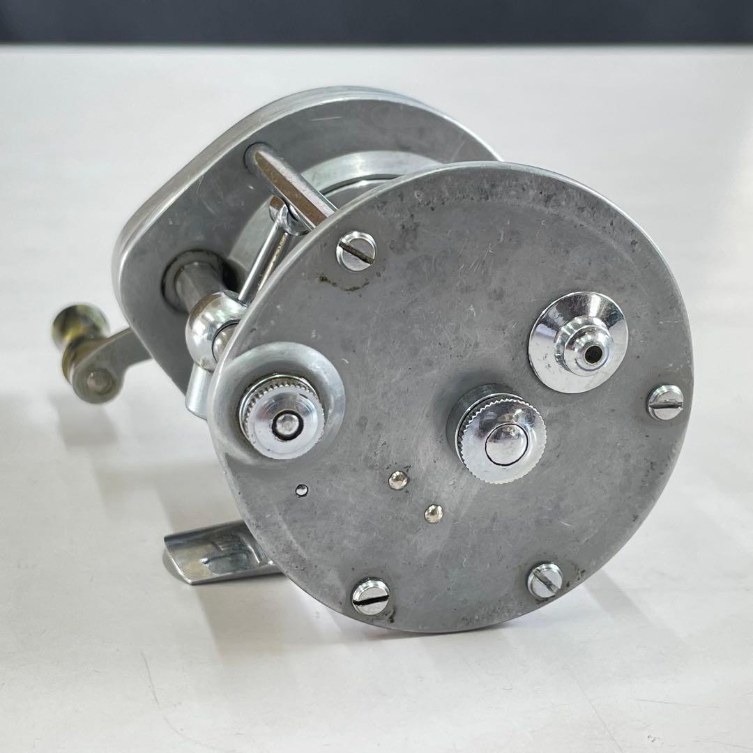 1940年 PFLUEGER SUPREME 1573 ダイレクトリール