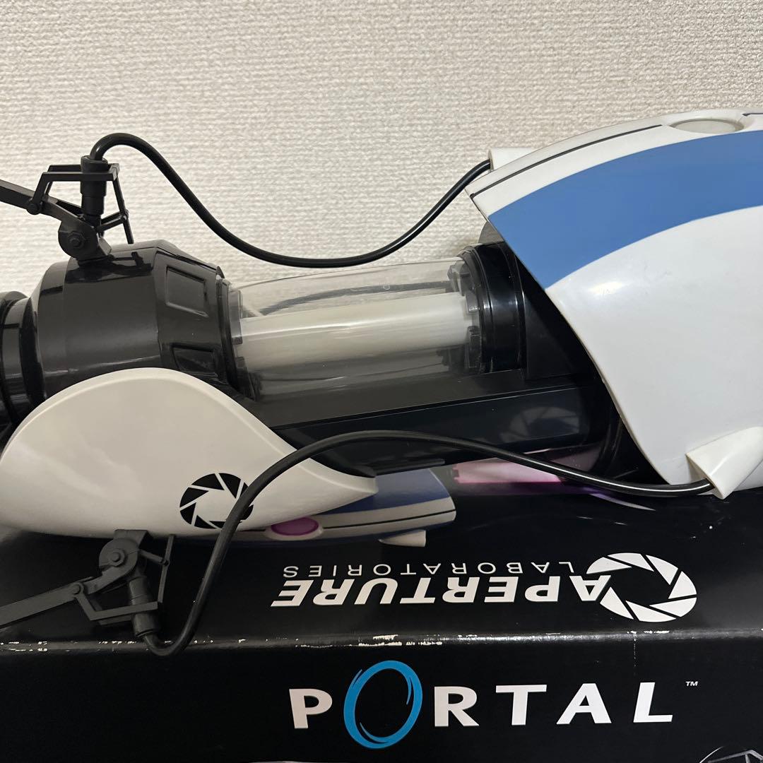 ポータル ガン NECA プロップ レプリカ Portal Device 1/1