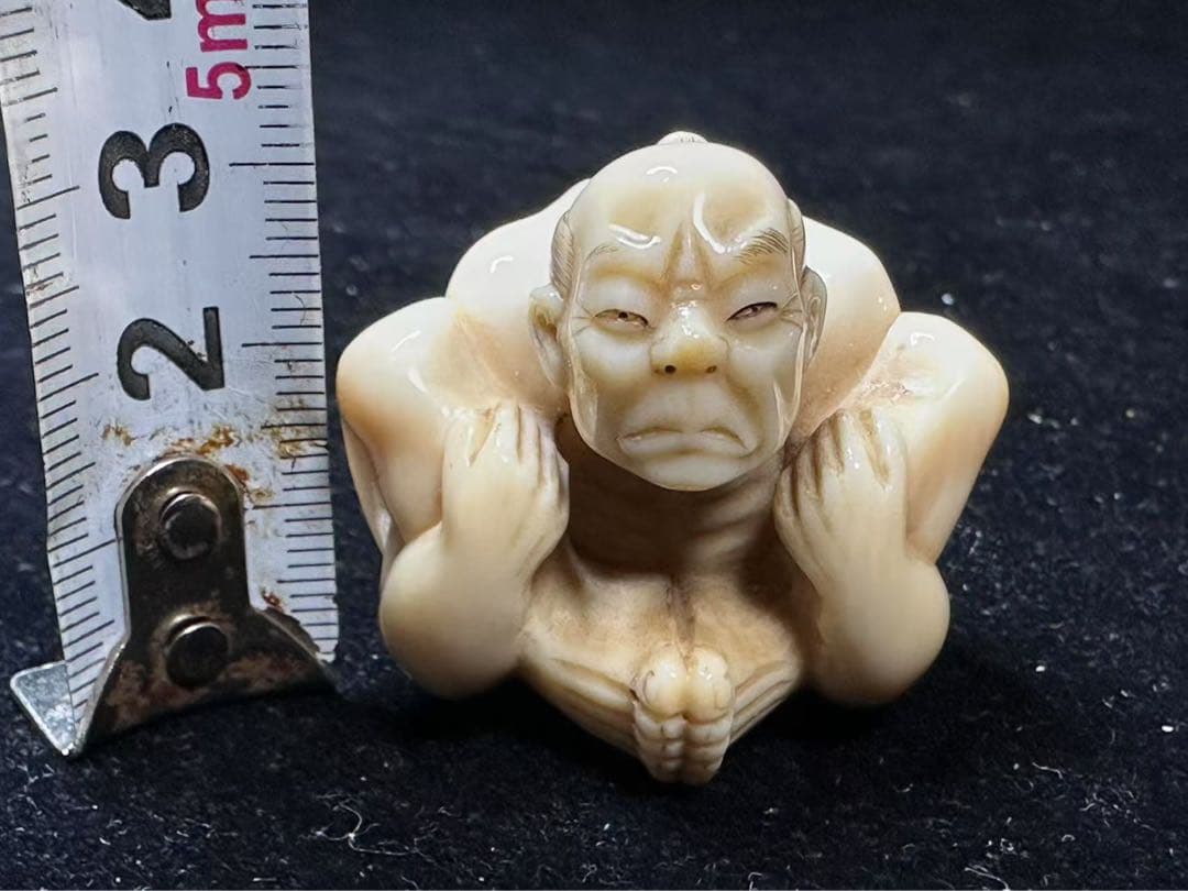 根付　置物　アンティーク　天然素材　彫刻 古美術品　細密細工　骨董コレクション