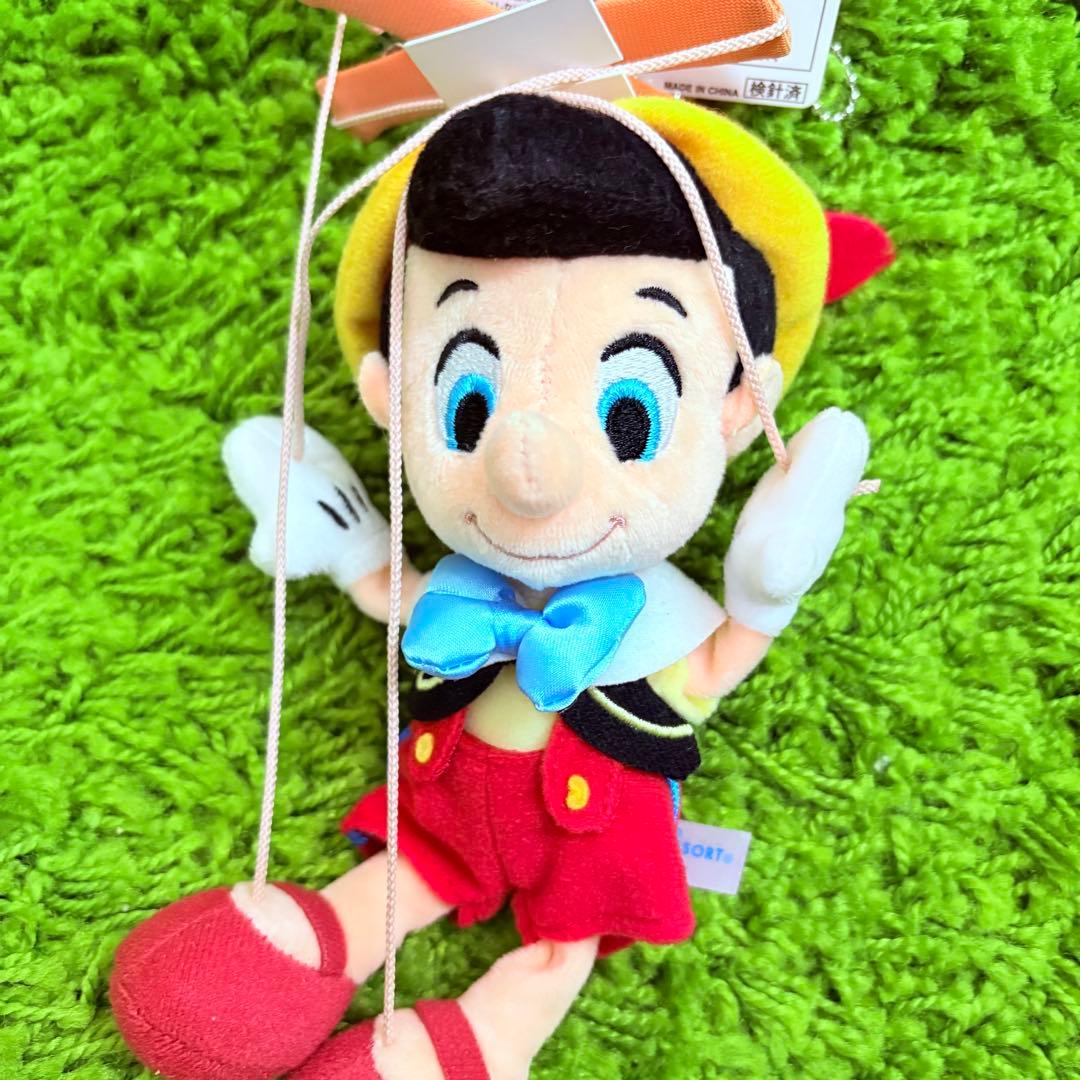 ピノキオ　ぬいぐるみバッジ　ファウルフェロー　ディズニー　ジミニークリケット
