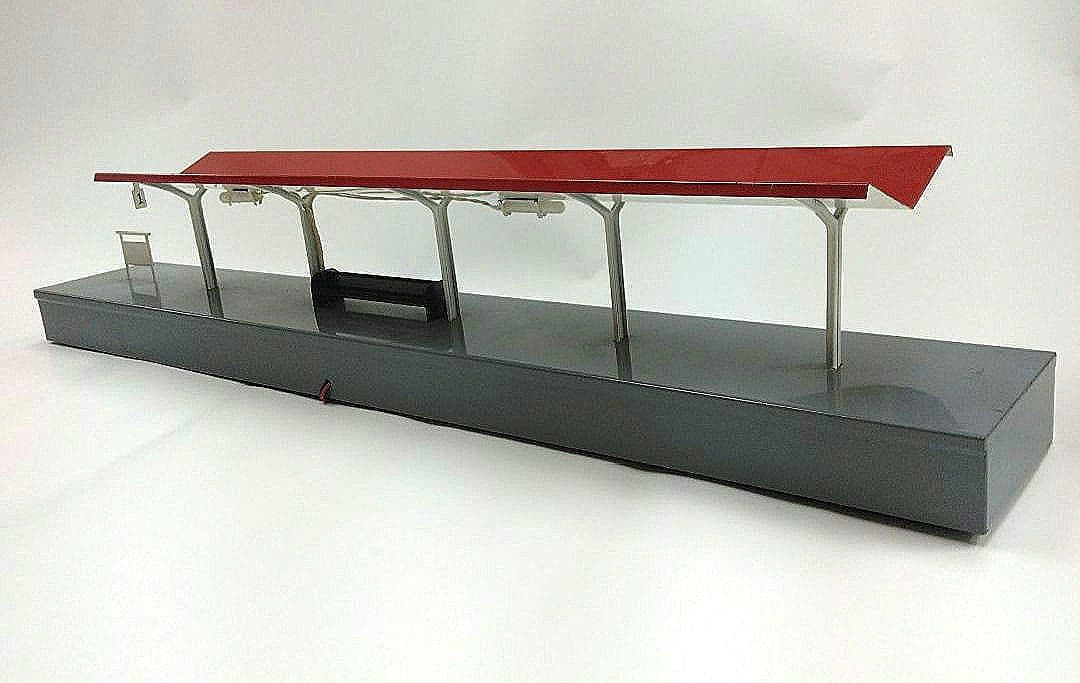 エンドウ　駅ホームNo.1 　鉄道模型情景　照明付き HOゲージ　元箱付　希少品