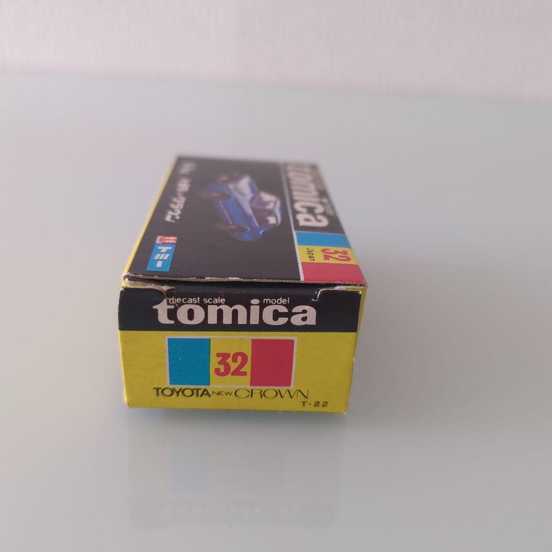 黒箱 トミカ トヨタニュークラウン