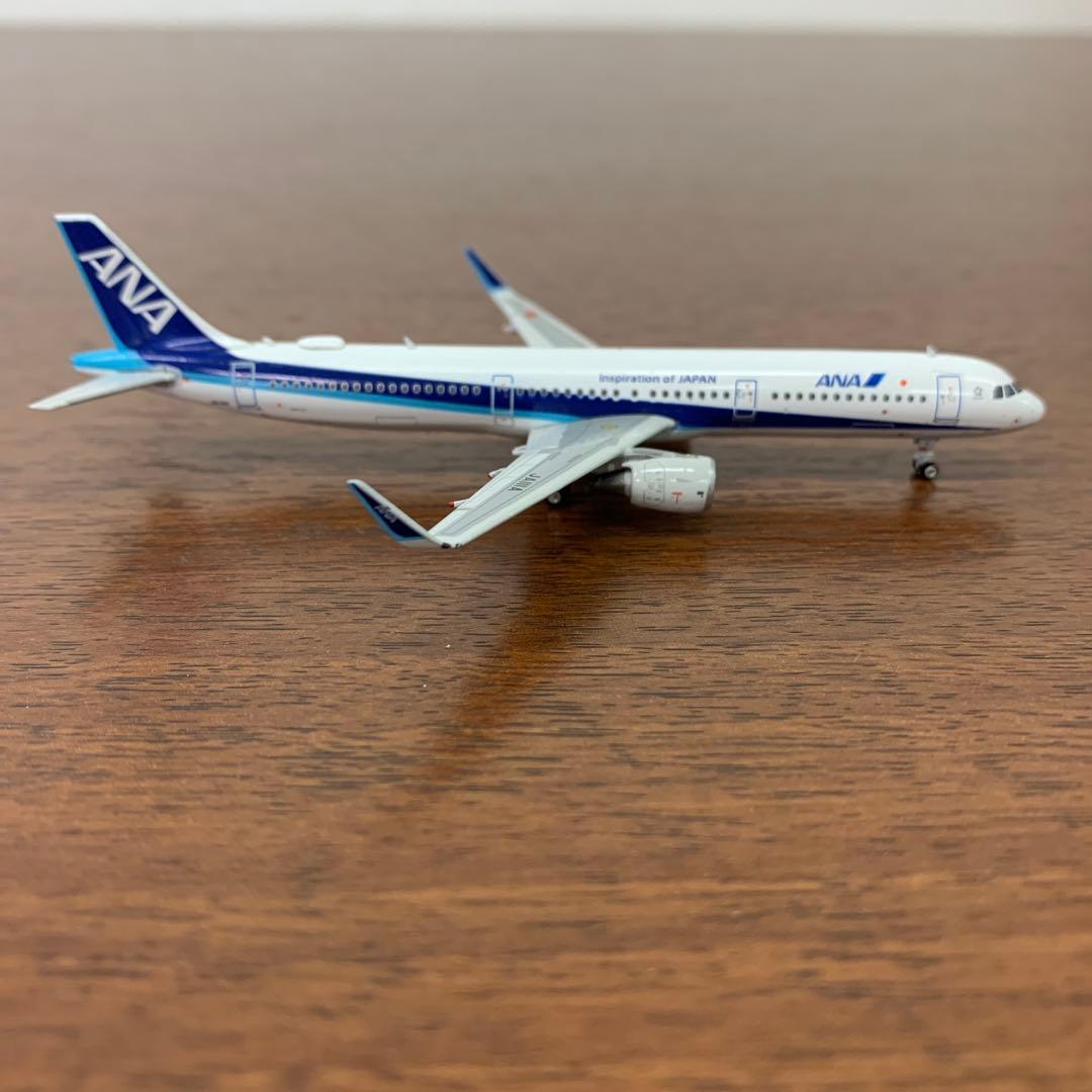 ❶　1/400　ANA 全日空 AIRBUS A321-211 JA111A