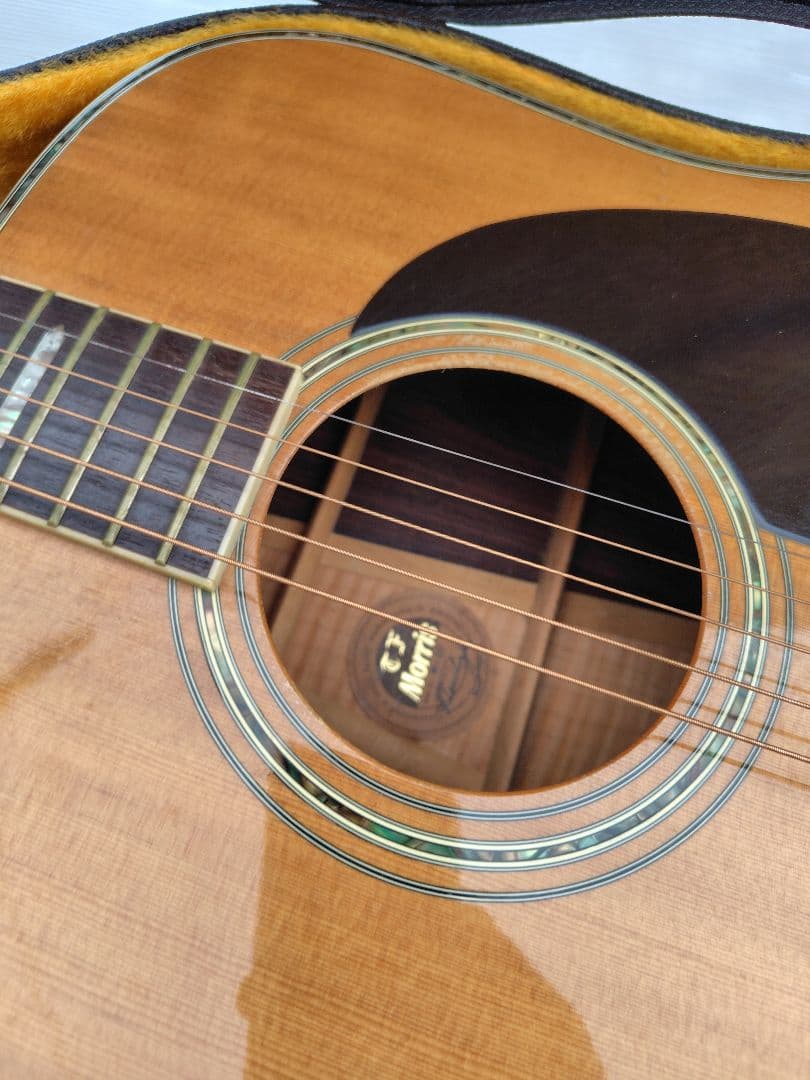 Morris W-60 アコースティックギター ハードケース付き