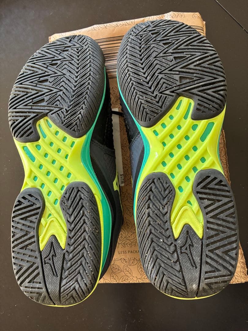 Mizuno テニスシューズ