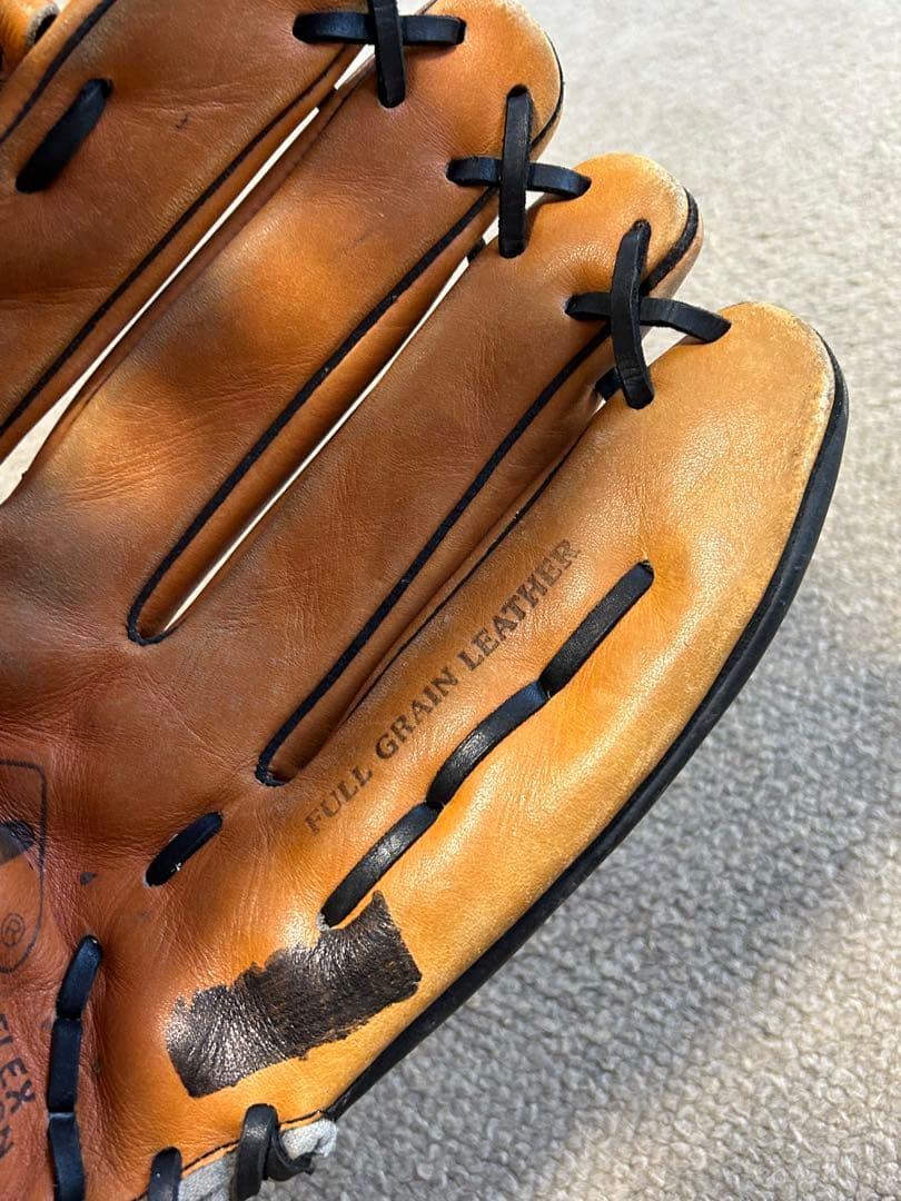 野球　グローブ　大人