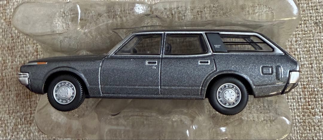 トミカリミテッドヴィンテージネオ LV-N163b トヨタ　クラウン　バン