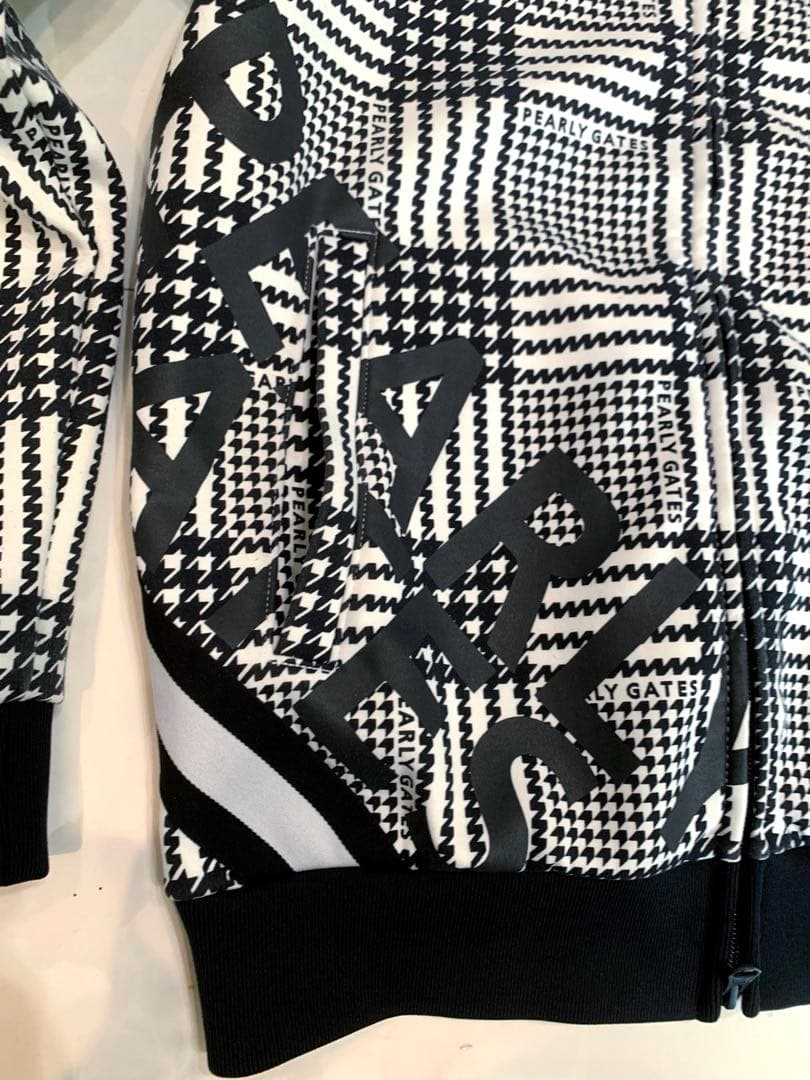 美品　正規品　パーリーゲイツ　フルジップ　ストレッチ　トラックジャケット　アウタ