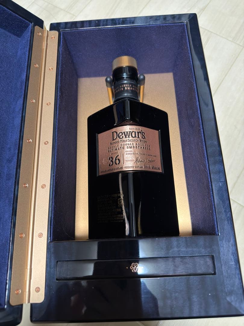 ウイスキー　空瓶・箱