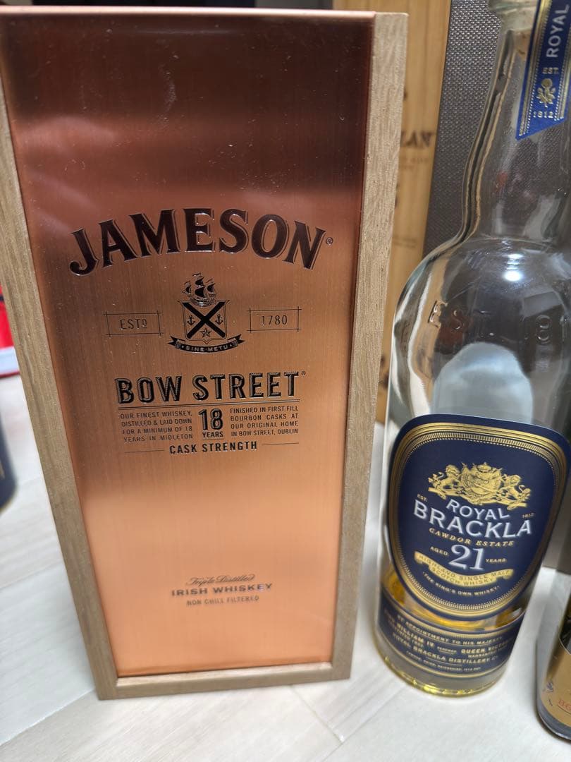 ウイスキー　空瓶・箱