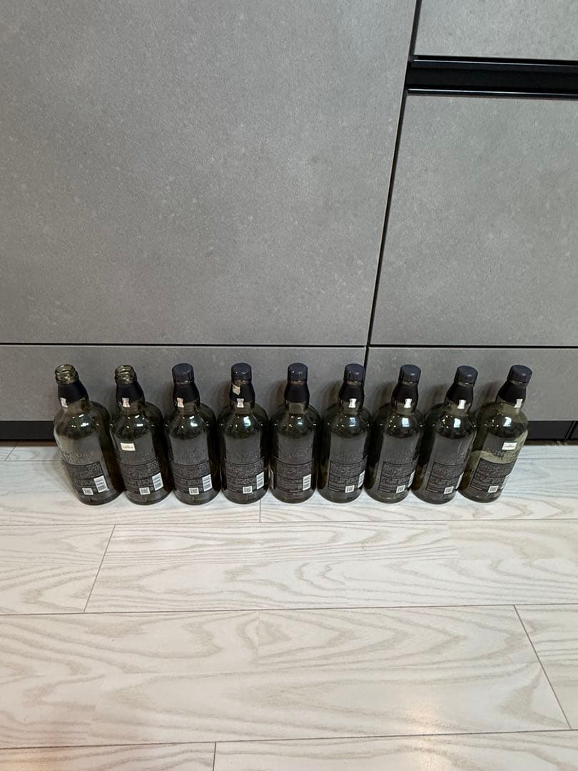 山崎18年　空瓶9本