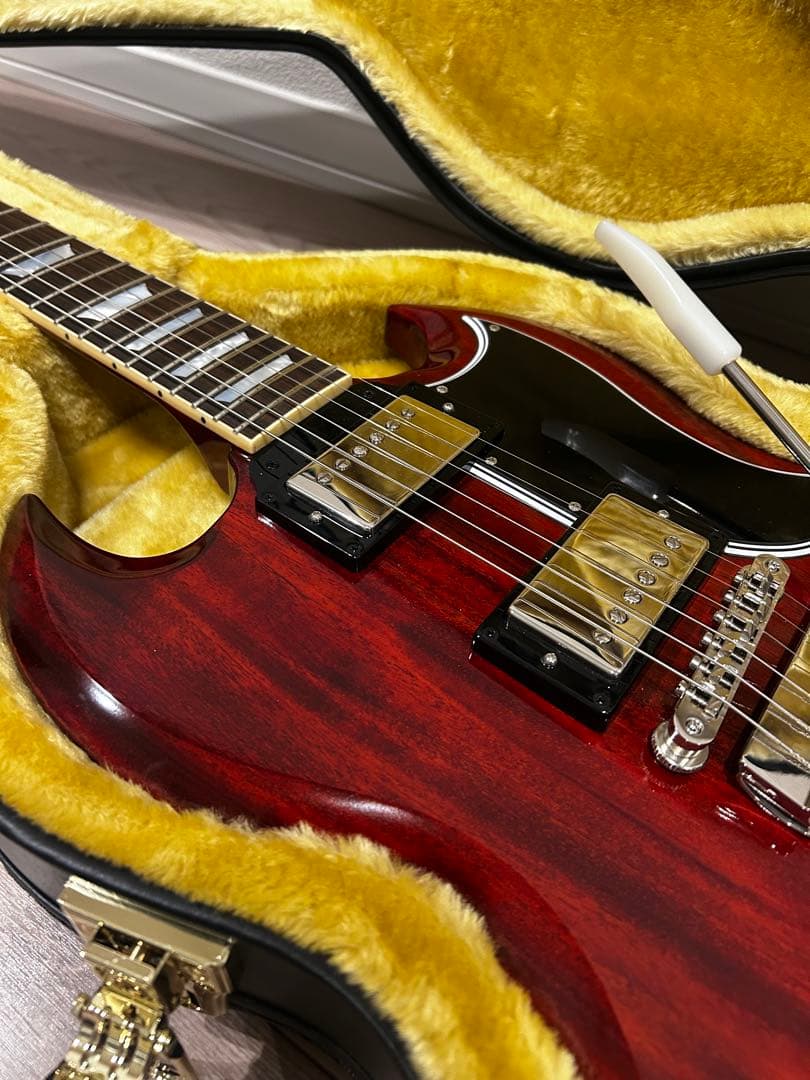 ギター Epiphone by Gibson 64 SG Maestro Vibrola
