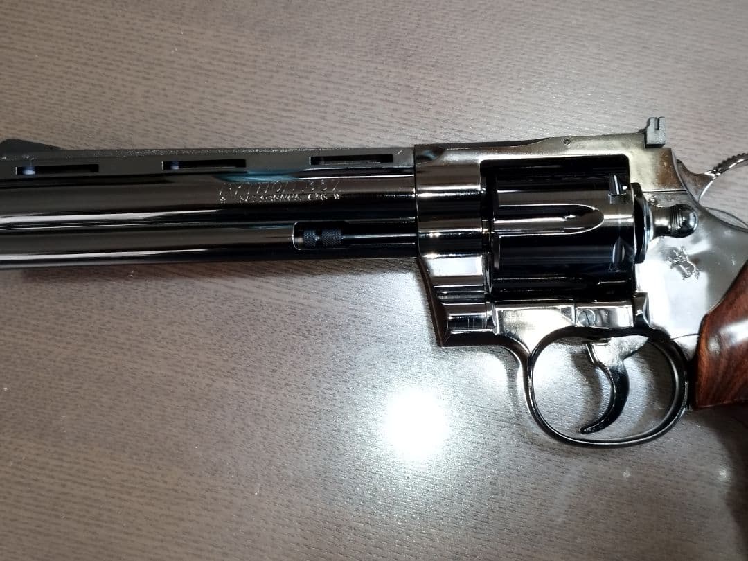 タナカ　コルトパイソン 357マグナム 6インチ　（ ミッドナイトブルー）