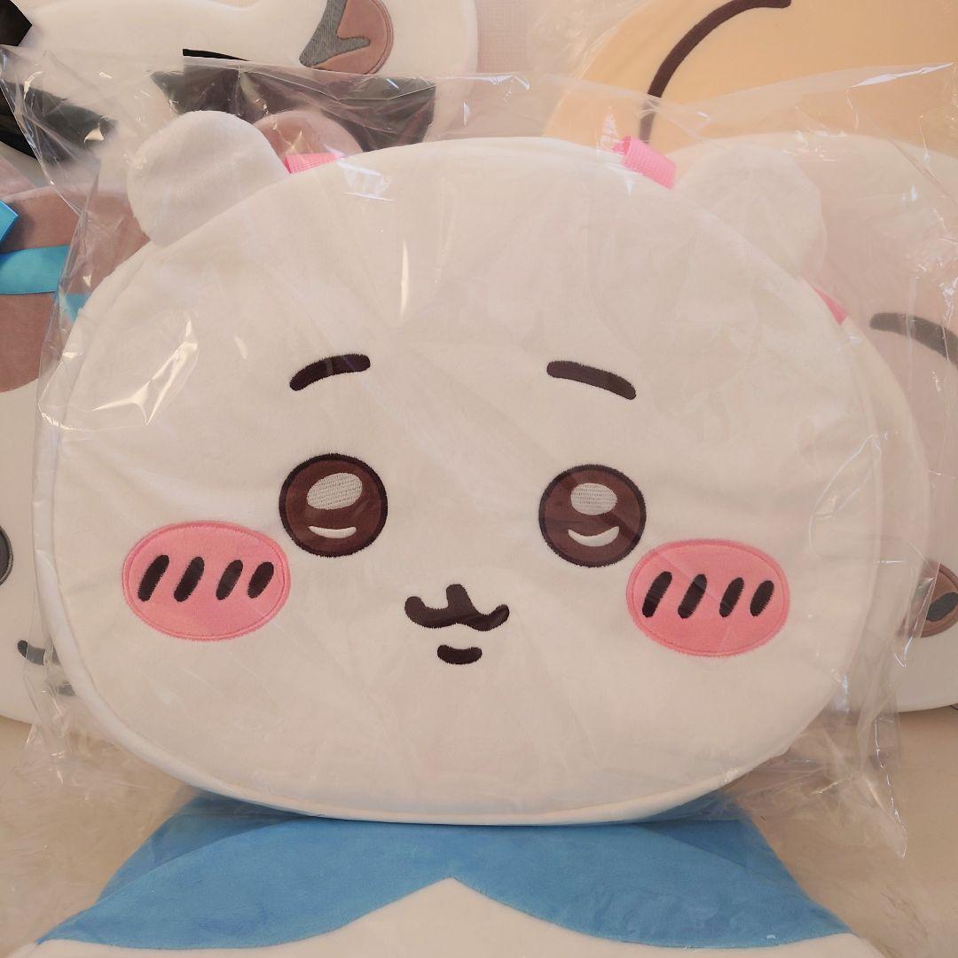 ちいかわ　低反発クッション　リボン　おかおBIGボストンバッグ