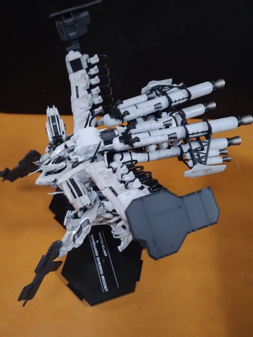 アーマードコア　ホワイト・グリント & V.O.B【全塗装完成品】