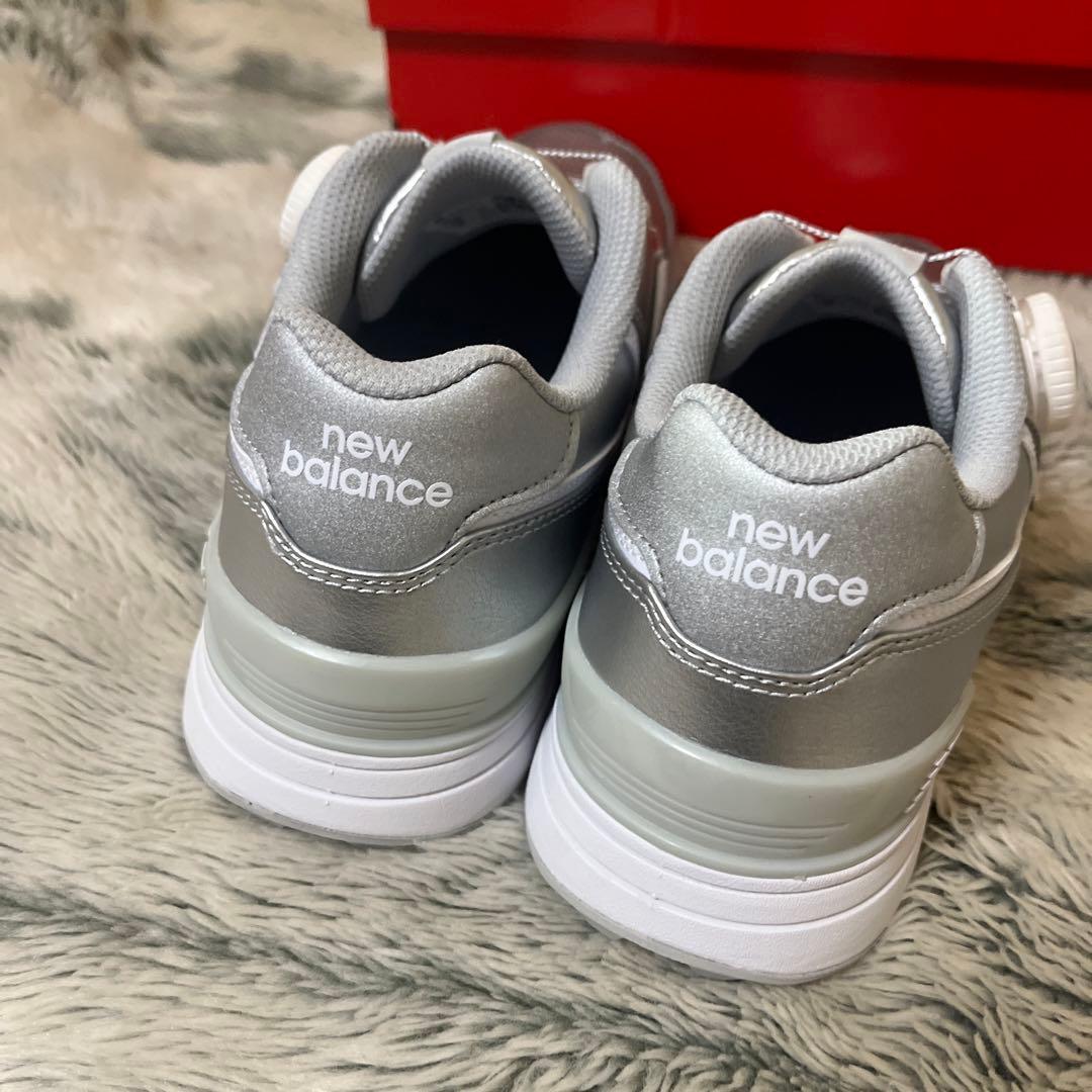 ニューバランスゴルフレディースシューズ24.5センチ