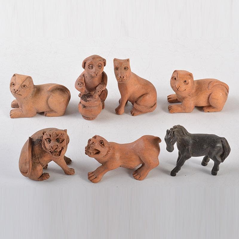 時代提げ物　唐木黄楊木彫刻　犬・猿・豚など　根付　置物　21点　M　5531