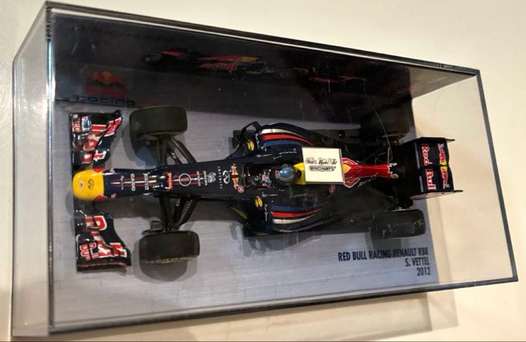 ミニチャンプス　F1 ミニカー　レッドブル　ベッテル、メルセデス　ロズベルグ