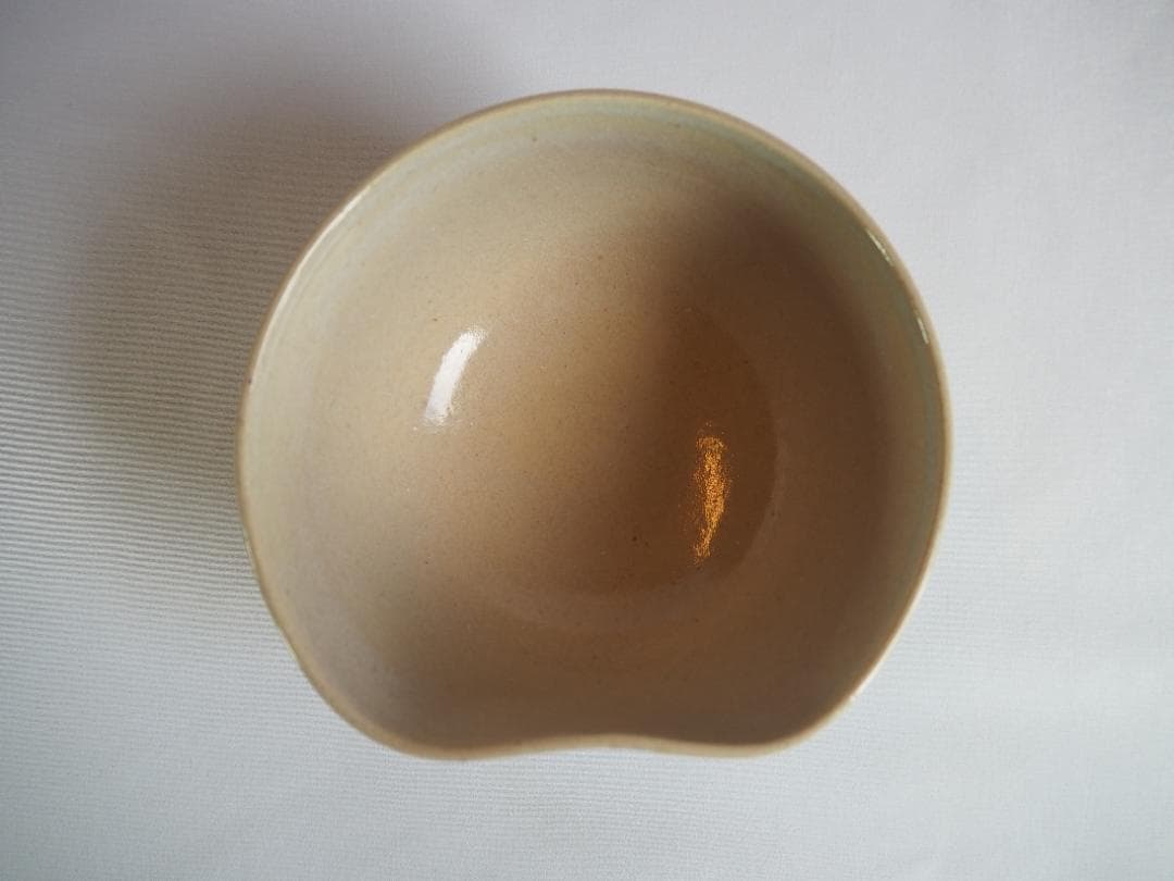 5代清水六兵衛造『色絵竹梅図扇面茶碗』（共箱）