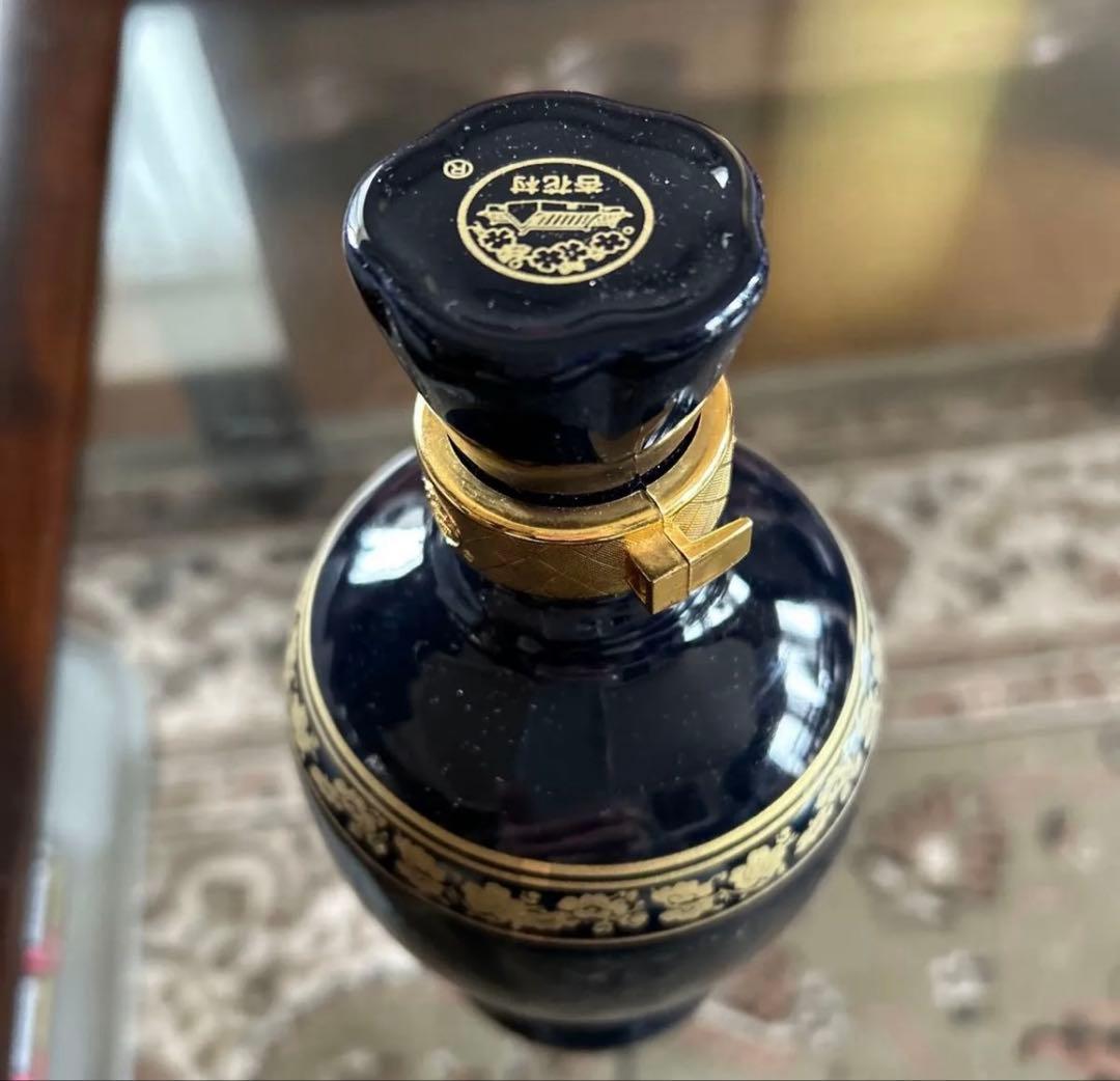 Best one step up 古酒景徳鎮高級陶磁器花瓶装国際金賞受賞