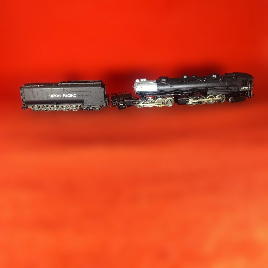 リバロッシＨ型蒸気機関車、ジャンク、HOゲージ