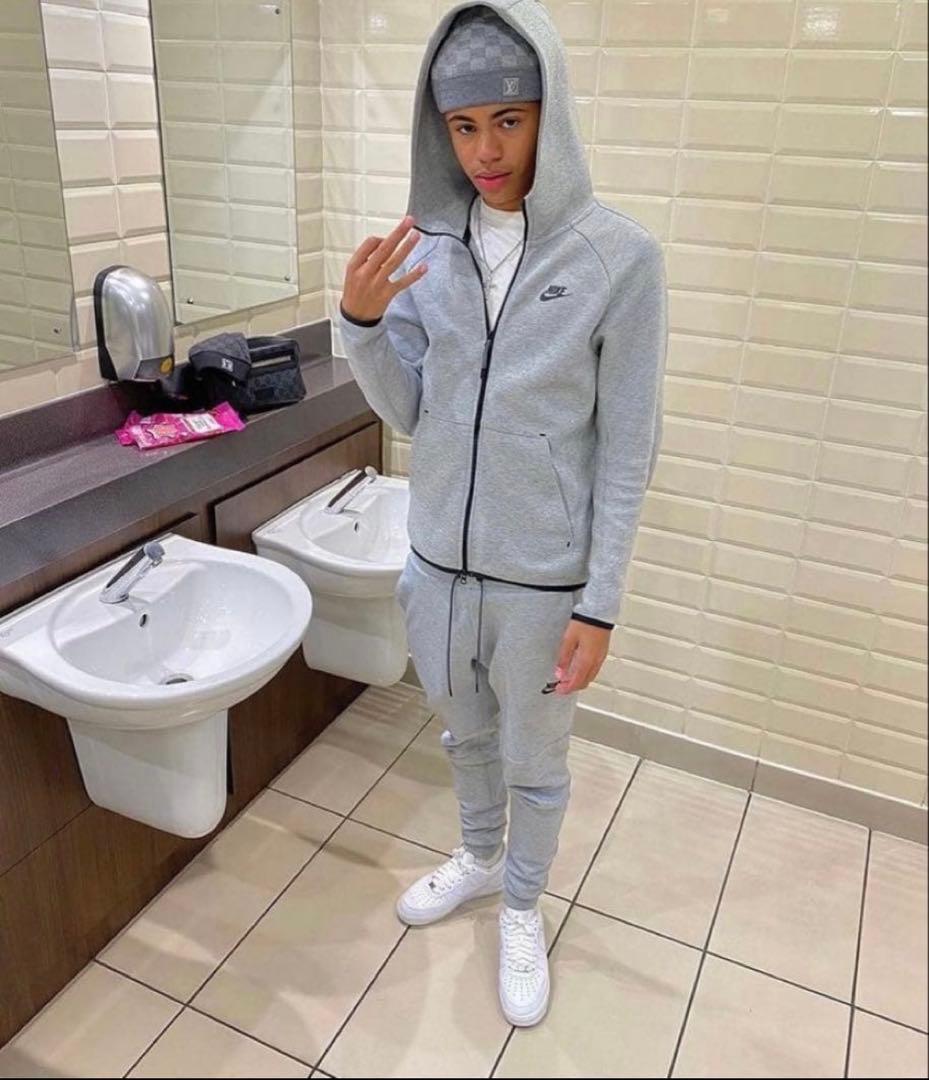 早いもの勝ち‼️M テックフリース セットアップ NIKE グレー過去モデル 廃盤