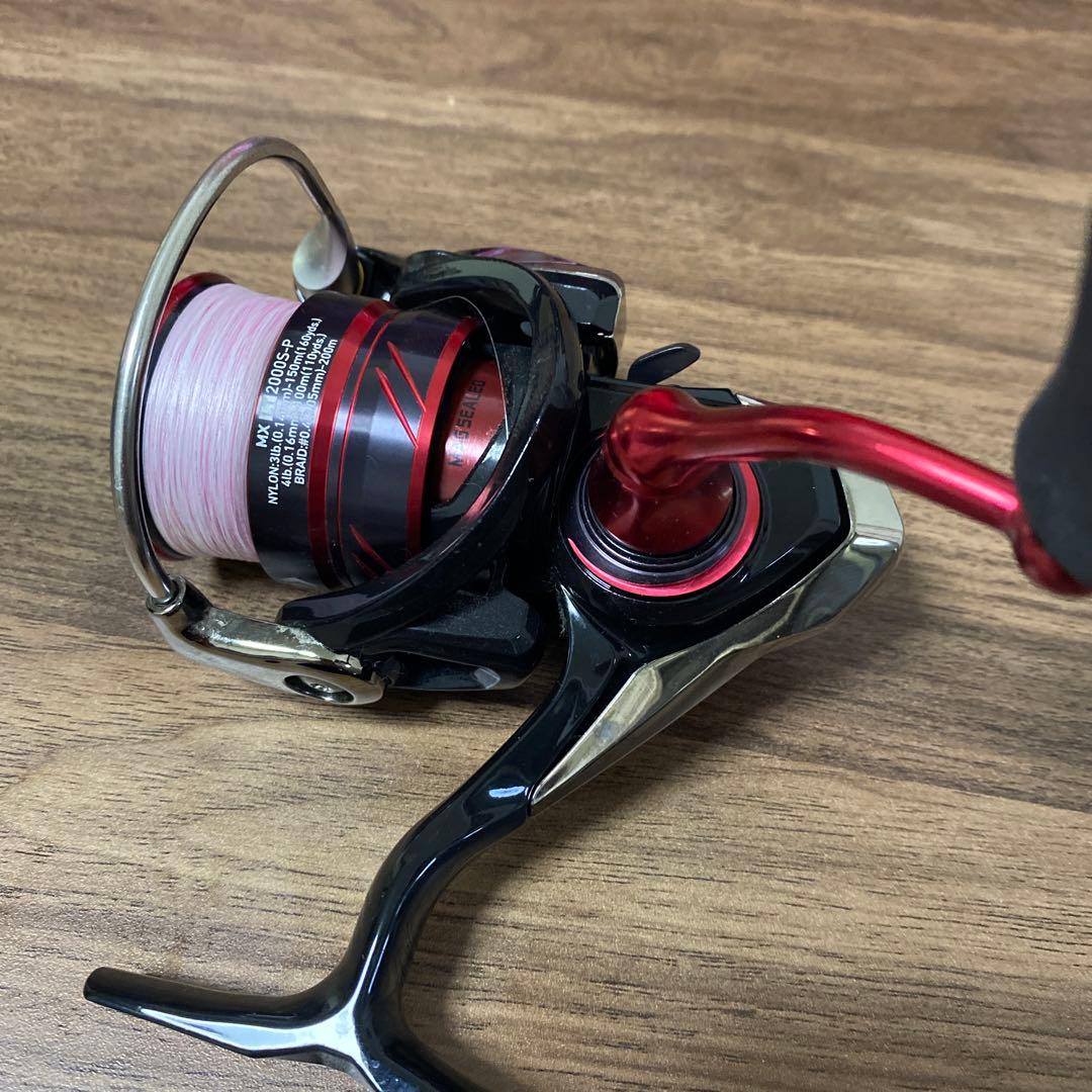ダイワ　 MX2000SP スピニングリール 赤スプール